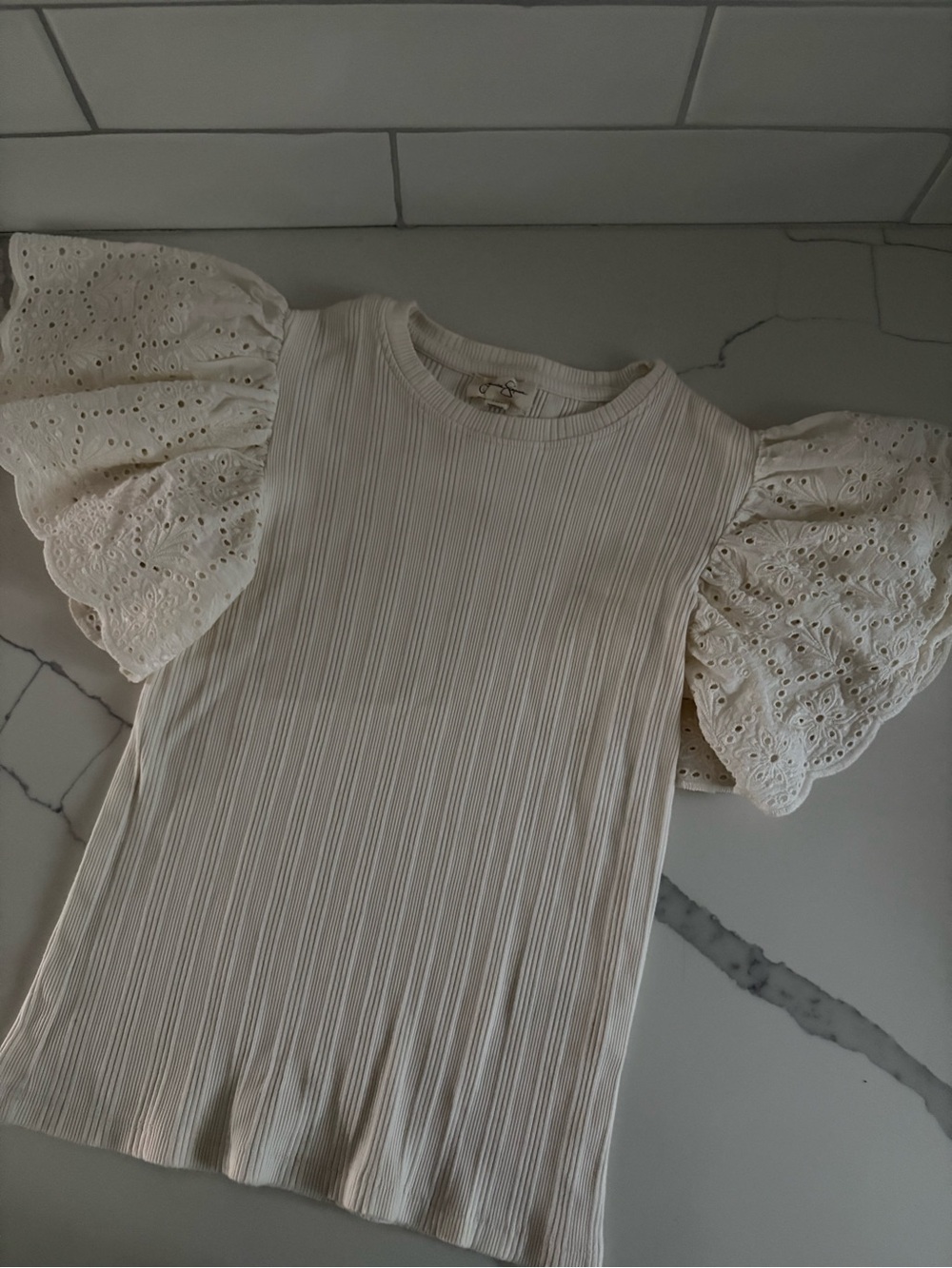 JESSICA SIMPSON Cream Ribbed Puff Sleeved Top